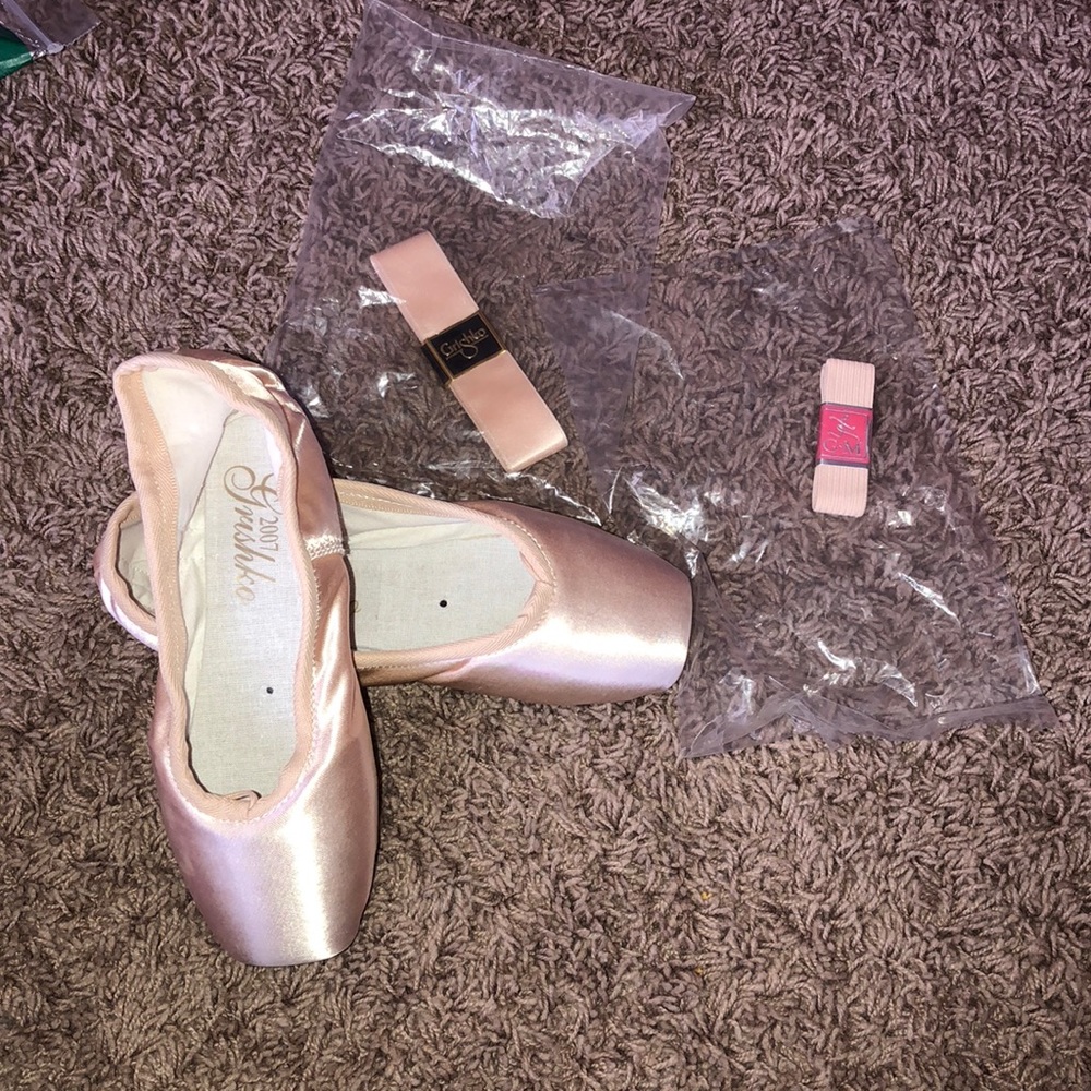Pointe shoes